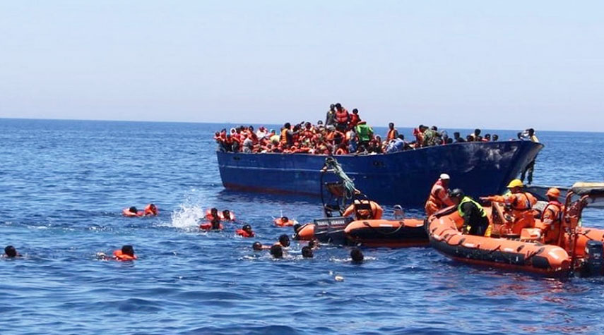 إنقاذ أكثر من مئة مهاجر في البحر المتوسط