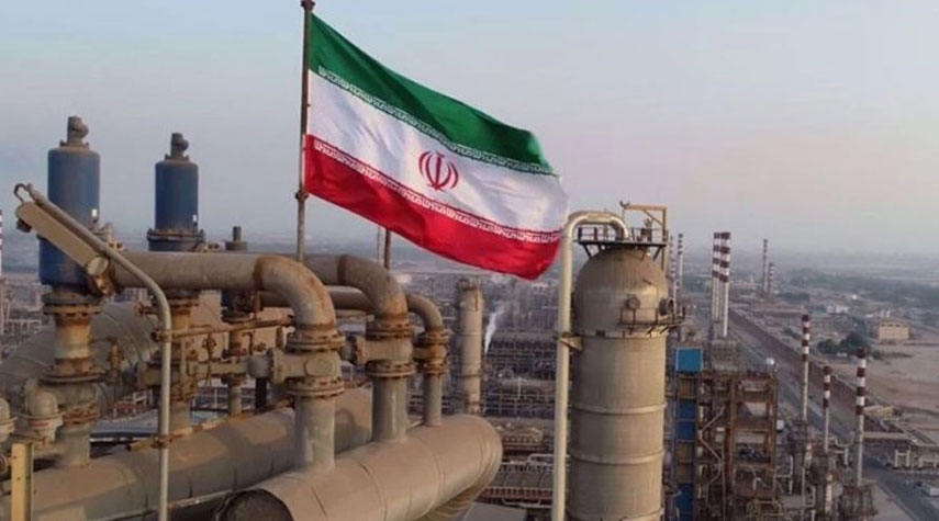 مسؤول: إنتاج النفط والغاز في إيران سيستمر لـ 100 سنة قادمة