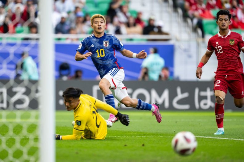 اليابان يتأهل إلى ثمن نهائي كأس آسيا