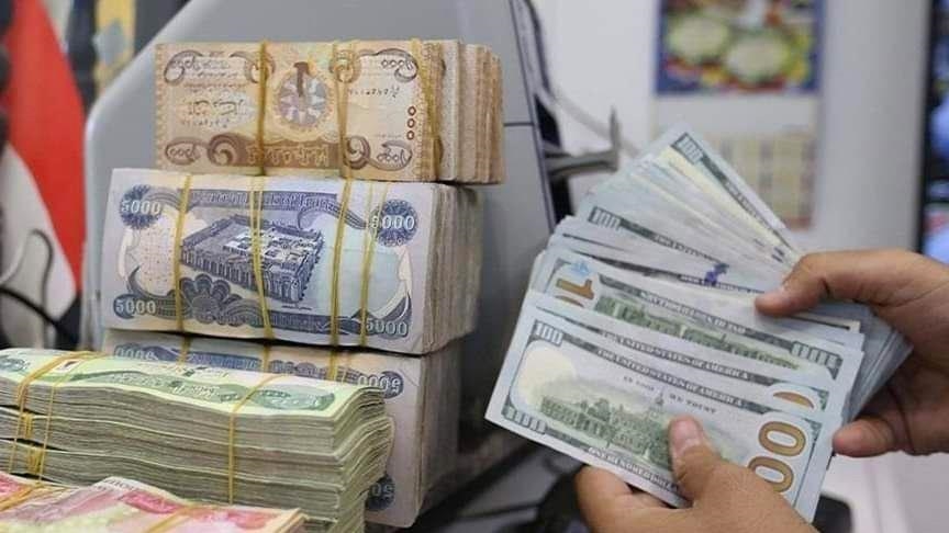 الدولار يتكبد المزيد من الخسائر في العراق مع إغلاق السوق