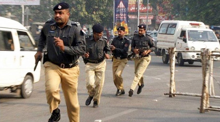 باكستان.. مقتل 10 من رجال الشرطة بهجوم مسلح