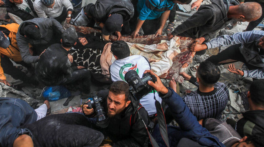 استشهاد صحفي فلسطيني برصاص الاحتلال في دير البلح وسط غزة