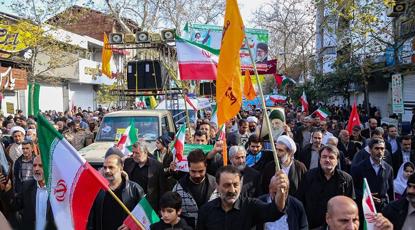مسيرات حاشدة لمناسبة ذكرى انتصار الثورة الاسلامية في ايران بالصور