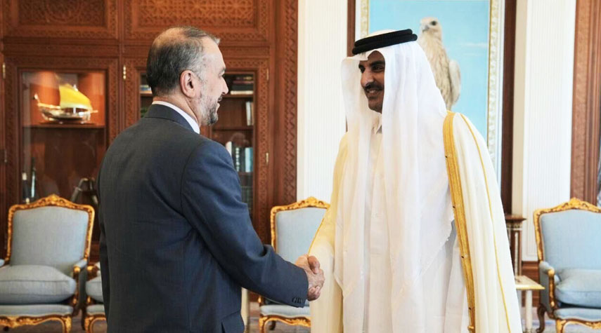وزير الخارجية الايراني يلتقي أمير قطر