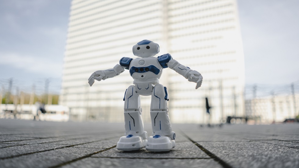 تعرف على أصغر "روبوت شبيه بالإنسان" في العالم