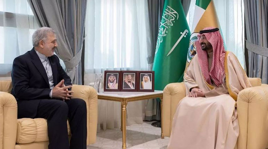 السفير الإيراني في الرياض يلتقي وزير الحرس السعودي