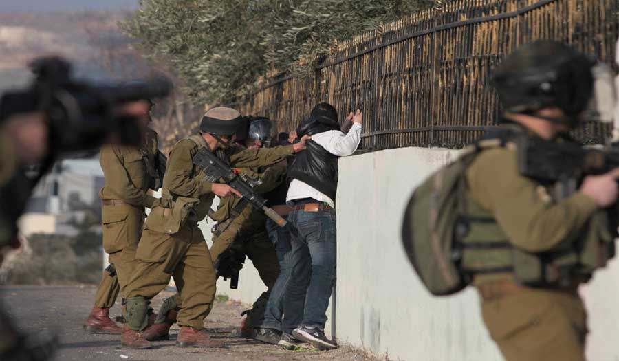 الاحتلال يواصل الاعتقالات في الضفة والقدس.. اعتقال 7210 فلسطينيين منذ 7 أكتوبر