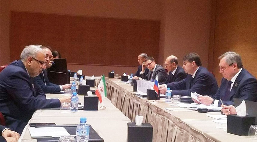 وزير النفط الإيراني يلتقي نظيريه الروسي والفنزويلي على هامش قمة الجزائر