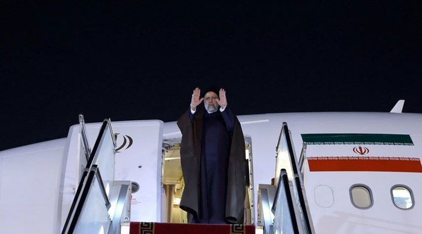 رئيس الجمهورية يغادر الجزائر عائداً الى طهران