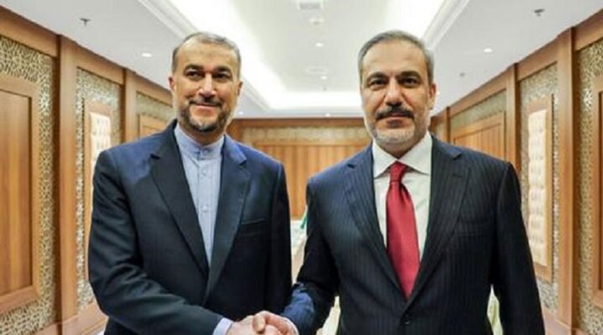 عبد اللهيان: إيران مستعدة لاستئناف التعاون في مجال السكك الحديدية مع تركيا