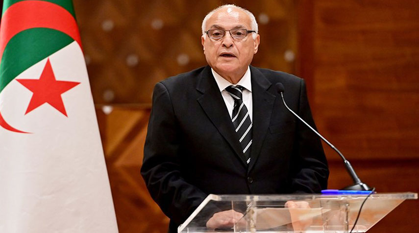 الجزائر تدعو لتجميد عضوية 
