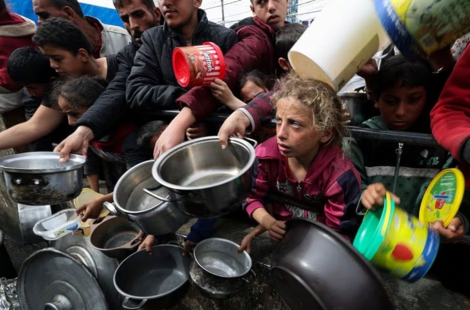 "الأونروا": الجوع منتشر في كل قطاع غزة