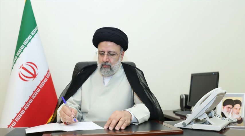 الرئيس الايراني يدعو قادة الدول الاسلامية لإتخاذ خطوات فعالة لكبح جرائم الكيان الصهيوني