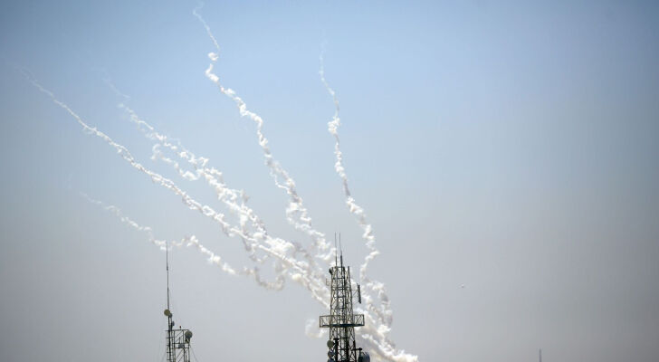 رشقات صاروخية مكثفة صوب شمال فلسطين المحتلة