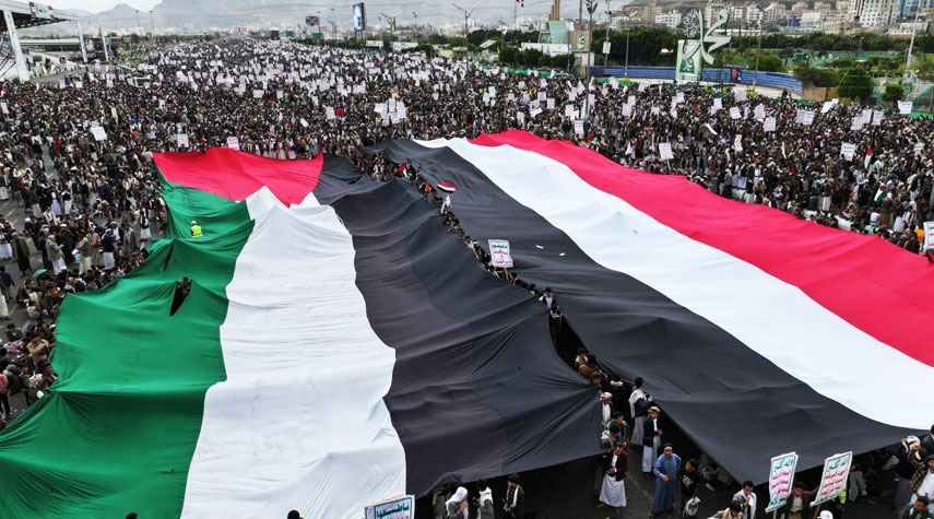 مسيرات مليونية في اليمن تدعو لتوسيع العمليات الميدانية