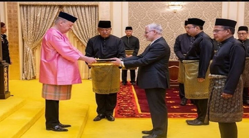 السفير الإيراني الجديد لدى كوالالمبور يقدم أوراق اعتماده إلى ملك ماليزيا