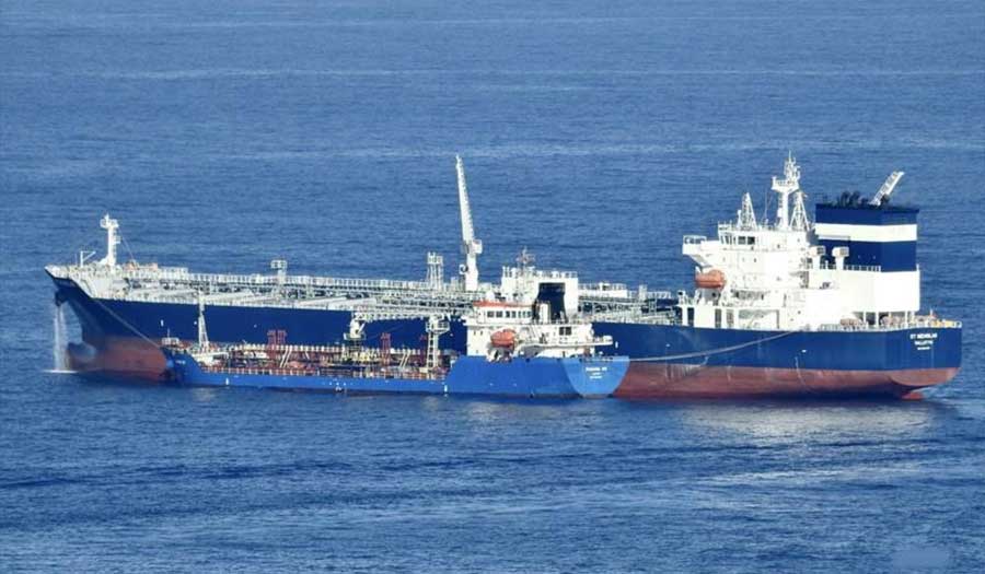 إيران تفرج عن البحارة الفلبينيين على متن ناقلة نفط تحتجزها