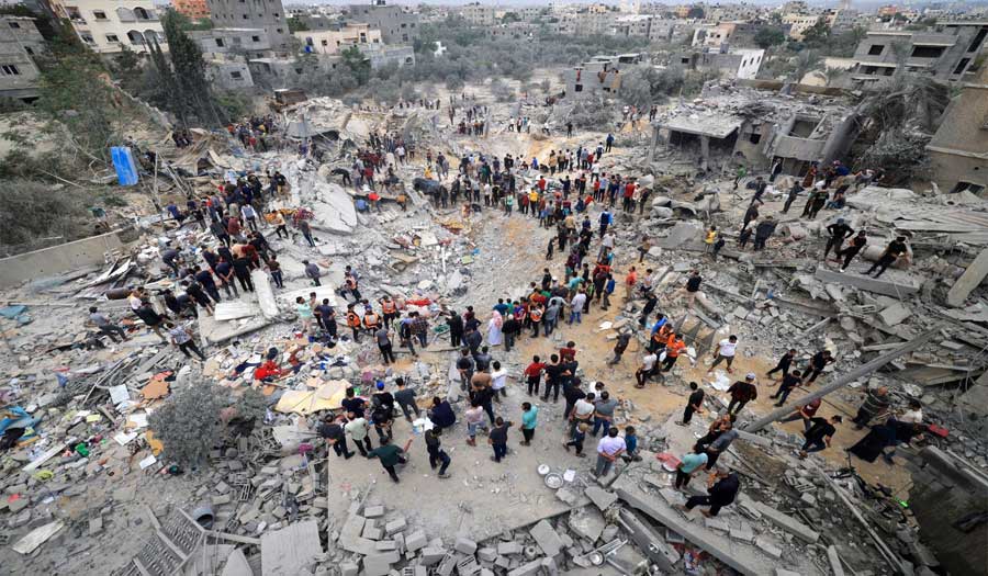 شهداء وجرحى في قصف إسرائيلي جديد لطالبي المساعدات بغزة
