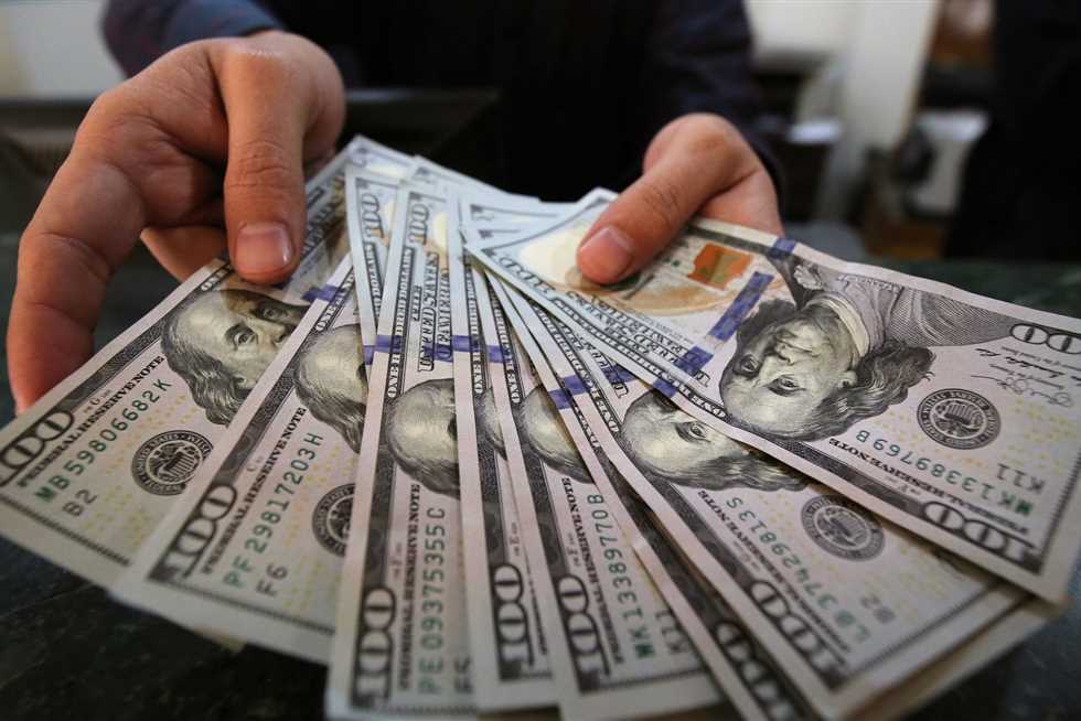 الدولار يرتفع مع الإغلاق في بغداد 
