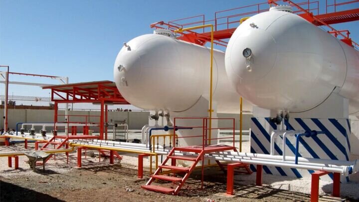 إيران تصدر 11 مليون طن من الغاز النفطي المسال