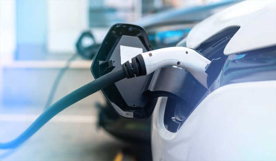 دراسة صادمة: السيارات الكهربائية أكثر تلوّثا للبيئة من الوقود