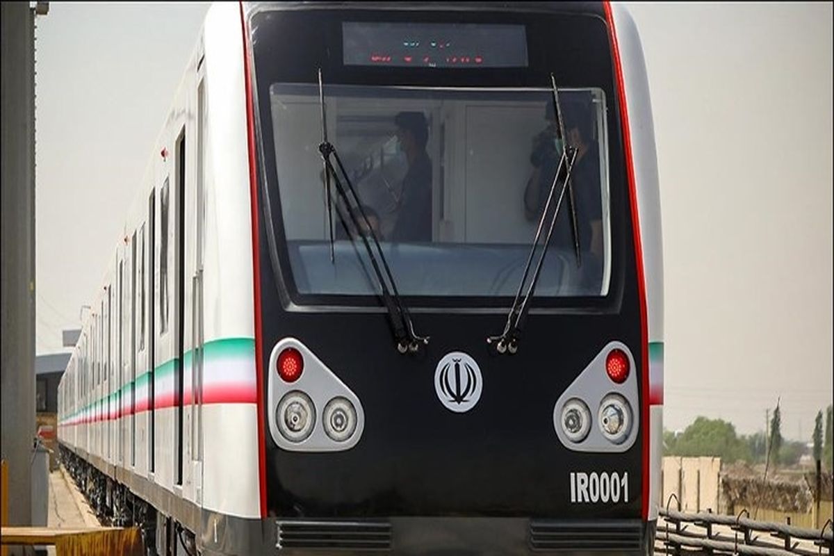 انضمام أول قطار إيراني الصنع إلى مترو طهران
