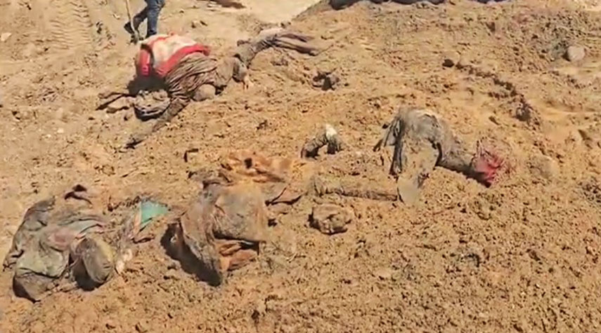 الإعلام الفلسطيني: انتشلنا 9 جثامين من مقابر جماعية في مجمّع الشفاء