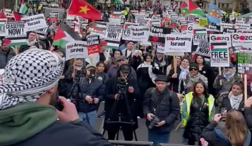 اعتصام أمام برلمان بريطانيا للمطالبة بوقف تصدير السلاح لـلكيان الاحتلال الصهيوني