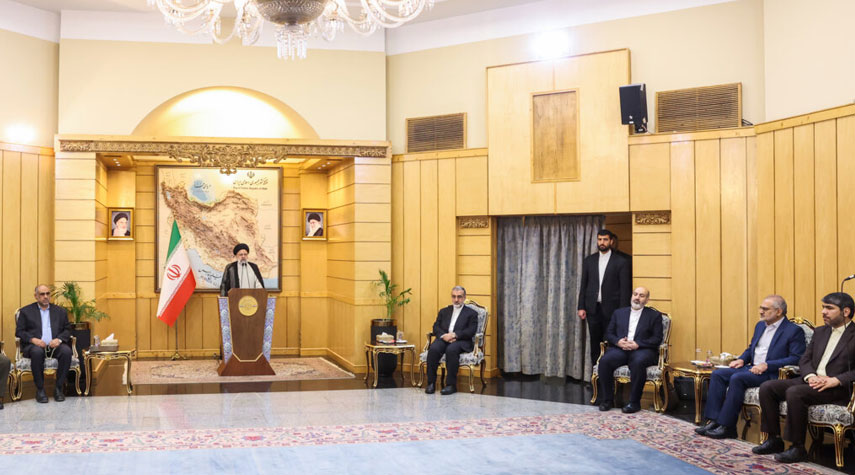 رئيسي: إيران عازمة على اتخاذ خطوات جديدة في تطوير العلاقات مع دول الجوار