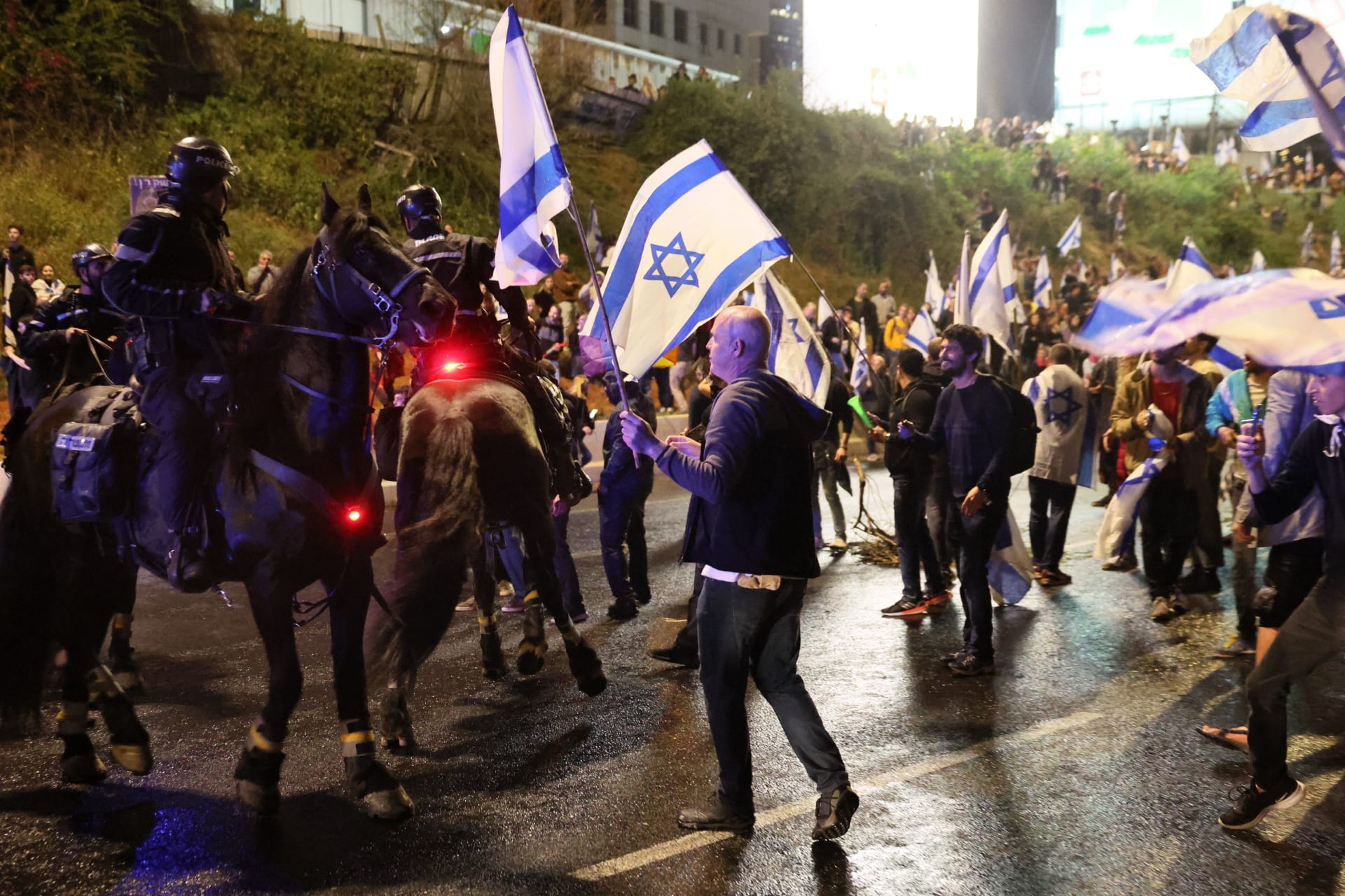 تظاهرات في تل أبيب تطالب باستقالة نتنياهو