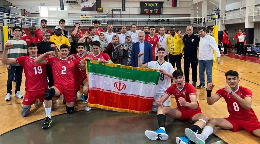 المنتخب الإيراني للكرة الطائرة المدرسية يتوج ببطولة العالم