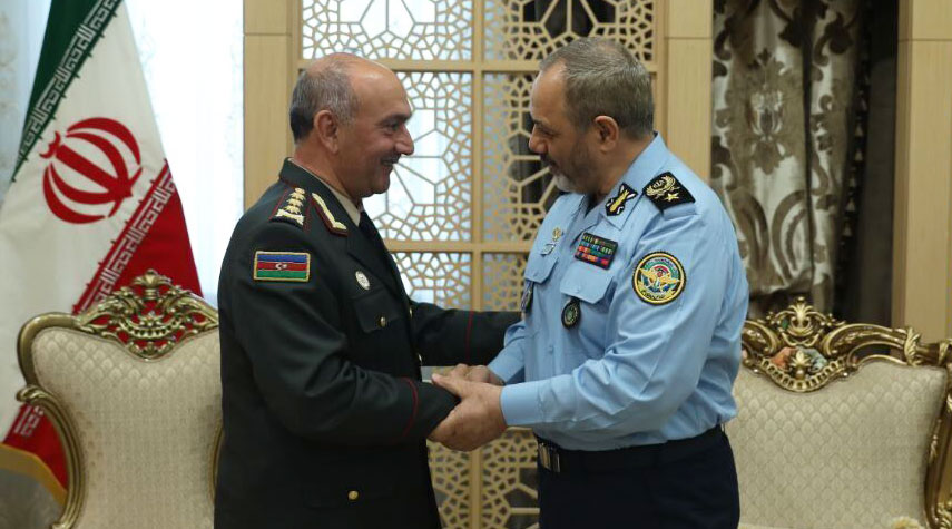 نائب رئيس الاركان الايراني يستقبل نائب وزير الدفاع الاذربيجاني