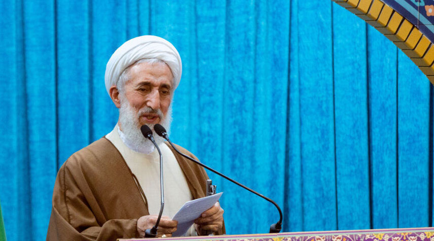 خطيب جمعة طهران: الإمام الراحل غيّر مجرى التاريخ