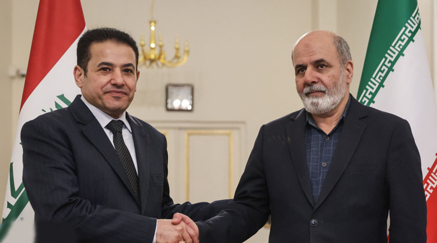 امين المجلس الاعلى الايراني يلتقي مستشار الأمن القومي العراقي