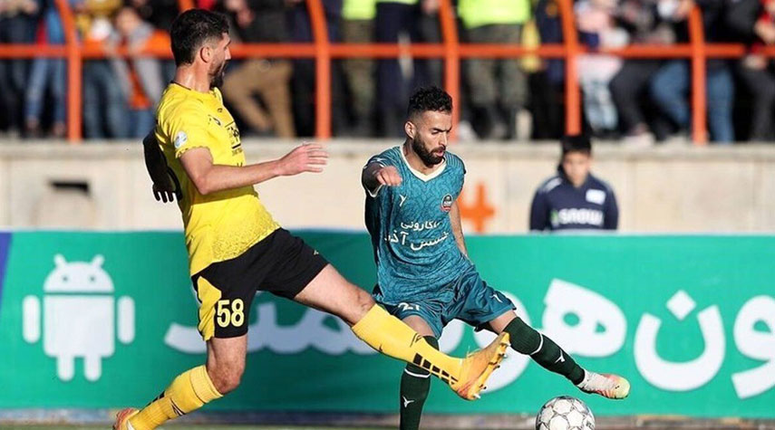 سباهان اصفهان يواصل صدارته للدوري الايراني