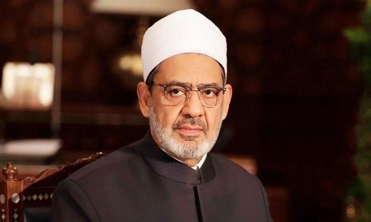 الأزهر يشجب قرار الاحتلال بمنع دخول المساعدات إلى القطاع