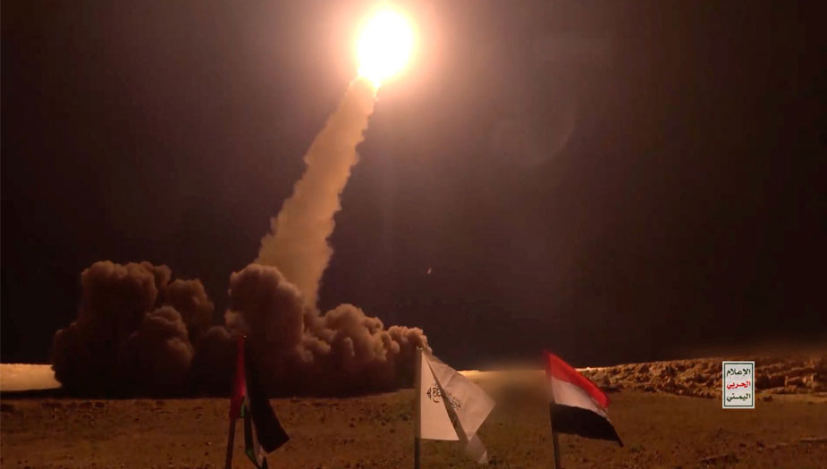 إسرائيل تغلق مطار بن غوريون بعد اعتراض صاروخ يمني