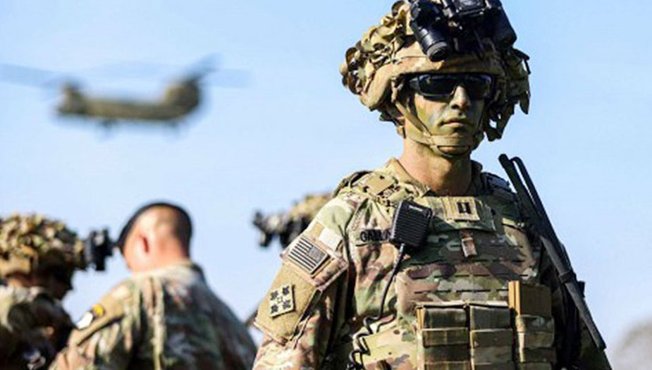 سيناتور يدعو الجيش لعصيان أوامر البيت الأبيض