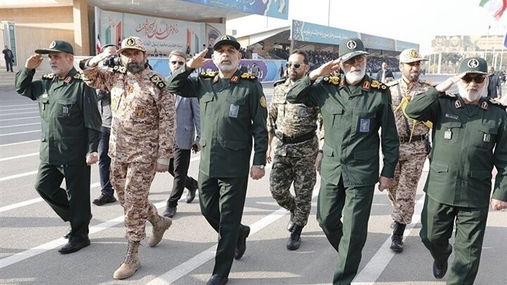 بدء مناورة “اقتدار التعبئة” بحضور كبار قادة حرس الثورة